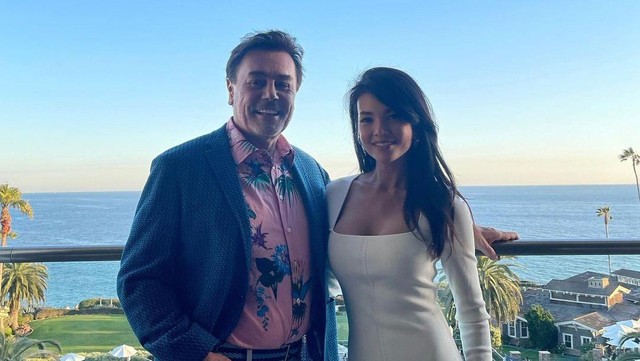 Perdana Farah Quinn Spill Foto Suami Baru, Disebut Mirip Elon Musk-Tony Stark