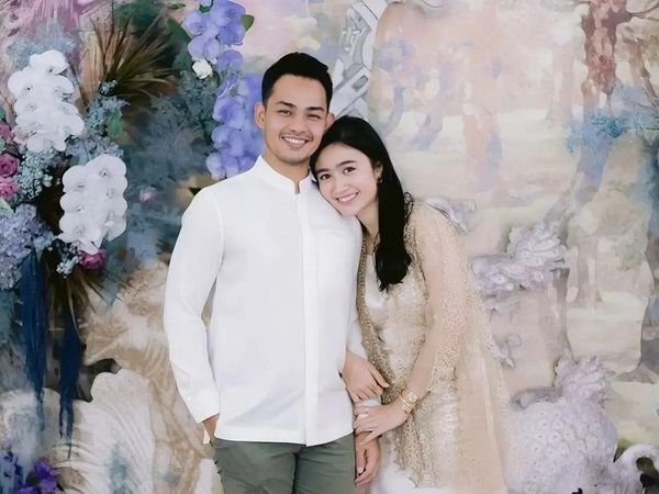 7 Foto Mesra Febby Rastanty & Pacar yang Ternyata Seorang Polisi, Curi Atensi