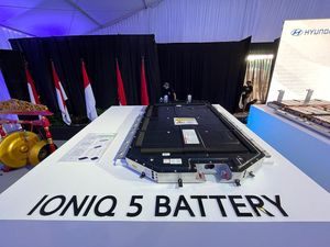 Tahun Depan Pakai Baterai Buatan Lokal, Harga Ioniq 5 Bakal Lebih Murah? Tahun Depan Pakai Baterai Buatan Lokal, Harga Ioniq 5 Bakal Lebih Murah?