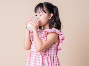 Alih-alih Impor Susu Sapi, Gubes UGM Beri Saran Ini Untuk Program Prabowo-Gibran