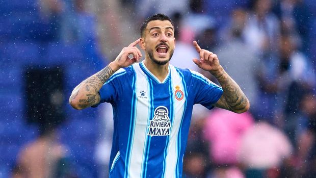 BARCELONA, SPAIN - APRIL 30: Jose Luis Mato 'Joselu' of RCD Espanyol reacts during the LaLiga Santander match between RCD Espanyol and Getafe CF at RCDE Stadium on April 30, 2023 in Barcelona, Spain. (Photo by Alex Caparros/Getty Images)