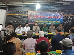Ajak Warga Ngopi Bareng, Kapolresta Bogor Kota Serap Keluhan hingga Beri Solusi
