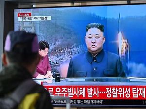 Warga Seoul Panik Dengar Sirene Berbunyi Saat Korut Luncurkan Satelit