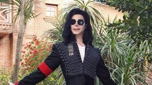 8 Foto Pria Kembaran Michael Jackson, Rela Oplas Hingga Rp 590 Juta