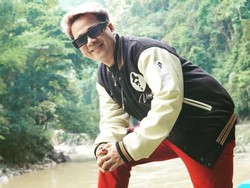 Megi Andika Curhat Perjuangan di Kondisi Terpuruk Lewat Lagu Baru