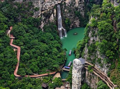 Pesona Grand Canyon di Zhangjiajie, Indah Banget