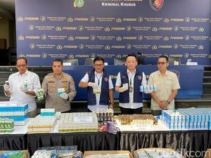 Polisi Buru Produsen Obat Palsu Rp 130 M yang Dijual di Marketplace Polisi Buru Produsen Obat Palsu Rp 130 M yang Dijual di Marketplace
