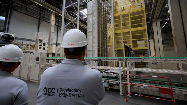 Prancis Resmikan Pabrik Baterai Raksasa Pertamanya
