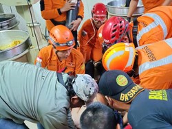 Detik-detik Evakuasi Tangan Munir Terjepit Mesin Giling Bakpia di Sleman