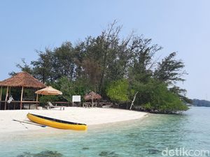 8 Pantai Terdekat Jakarta yang Bagus dan Cocok untuk Liburan