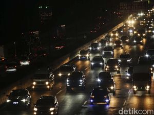 Tol Japek Ramai Lancar Jelang Libur Panjang