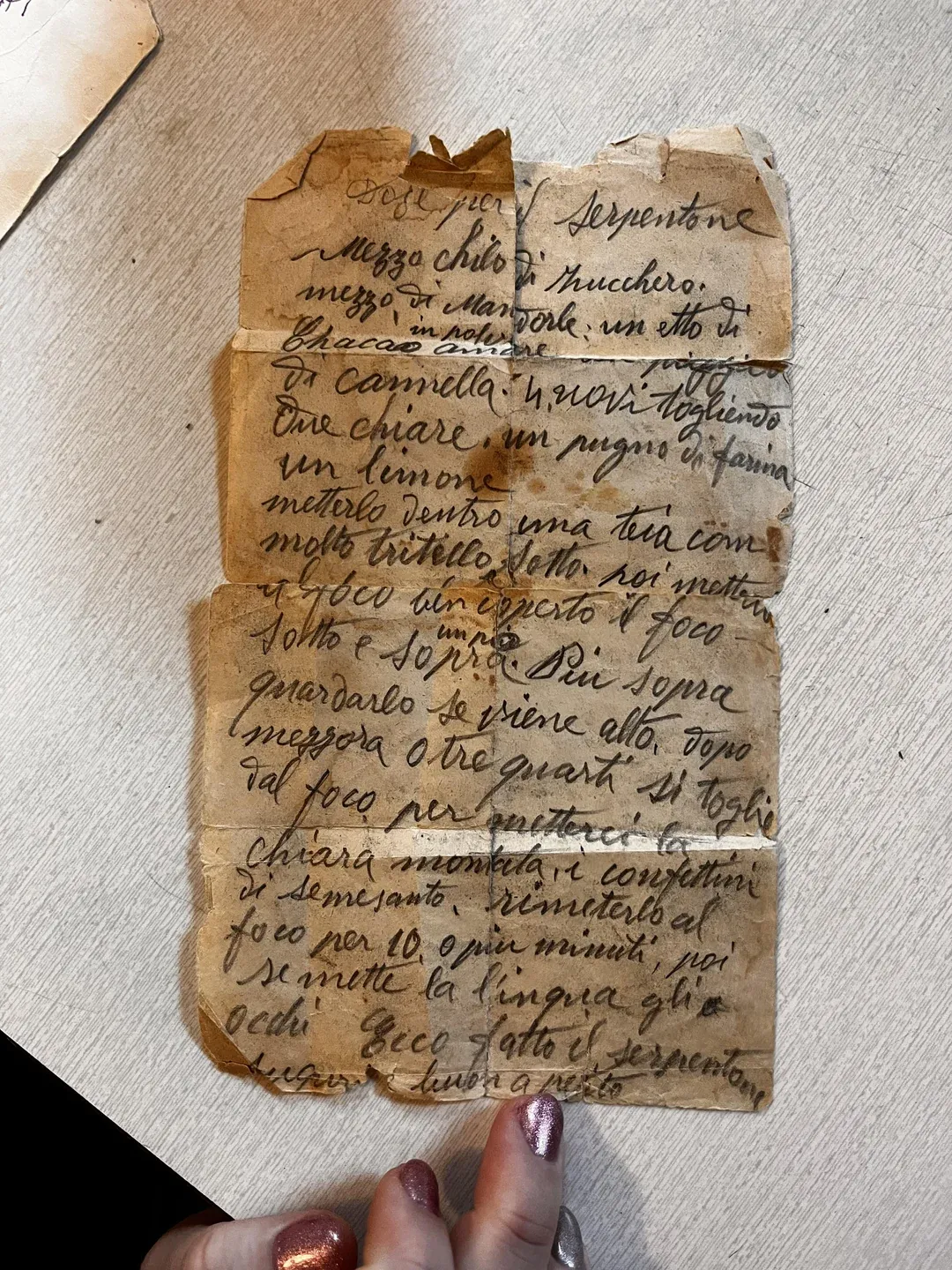 Salut! Netizen Jadi 'Detektif'  Bantu Salin Resep Kuno Keluarga Ini