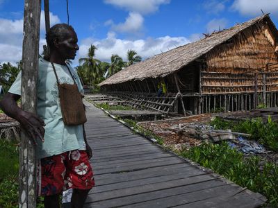 Wujud Rumah Adat Suku Asmat untuk Laki-laki yang Belum Menikah