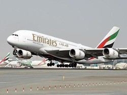 Gambaran Megahnya Pesawat Terbesar Sejagat yang Mendarat di Bali