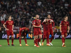 Mourinho Bangga Bukan Main Meski Roma Kalah Menyesakkan