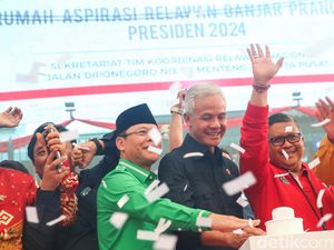 Ganjar Resmikan Rumah Aspirasi Relawan