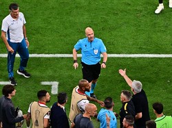 Mourinho: Wasit Sepertinya Orang Spanyol, Lamela Layak Dikartu Merah