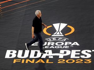 Mourinho Tak Lagi Sempurna di Final Kompetisi Eropa Mourinho Tak Lagi Sempurna di Final Kompetisi Eropa
