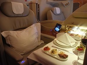 Mewahnya Kabin Pesawat Superjumbo Airbus A380 yang Mendarat di Bali Mewahnya Kabin Pesawat Superjumbo Airbus A380 yang Mendarat di Bali