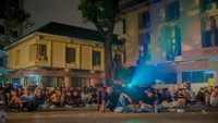 Nonton bareng Piala Dunia U-20 berangkat dari keinginan besar para suporter untuk bisa menyaksikan pertandingan Piala Dunia U-20 sebagai obat penawar rindu karena gagal digelar di Indonesia. 