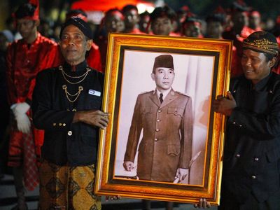 Melihat Upacara Tradisi Bedhol Pusaka di Blitar