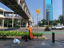 Curhat Pasukan Oranye Tetap Semangat Kerja Meski Tak Rasakan Long Weekend