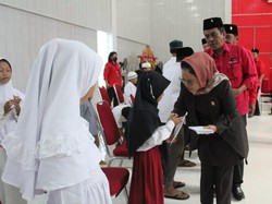 PDIP Jatim Hidupkan Pancasila Bersama Anak Yatim