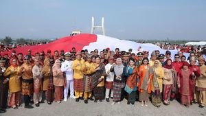 Megahnya Bendera Raksasa Peringatan Hari Lahir Pancasila di Pangkalpinang