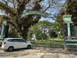 Dear Pelajar, Jangan Coret-coret di Museum Radjiman Wedyodiningrat!