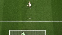 Sevilla kunci titel Liga Europa pada Kamis (1/6) dini hari WIB. Los Palanganas kalahkan AS Roma di babak final dengan skor 1-1 di waktu normal, kemudian lanjut ke babak adu penalti menang 4-1 (Getty Images)