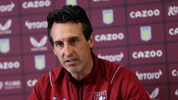 Capaian Unai Emery bisa dibilang paling gemilang. Ia datang menggantikan Steven Gerrard saat Aston Villa ada di urutan 17 dengan sembilan poin dari 11 laga. Di akhir musim, mereka finis ketujuh dengan 61 poin dan lolos ke Europa Conference League. Foto: Aston Villa FC via Getty Images/Neville Williams