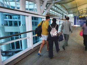 Bandel! Turis China Ngumpet 6 Tahun di Bali, Pulang Dijemput Ortu Bandel! Turis China Ngumpet 6 Tahun di Bali, Pulang Dijemput Ortu