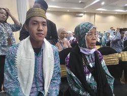 Gantikan Ayahnya, Afrizal Jadi Calon Jemaah Haji Termuda Asal Bali