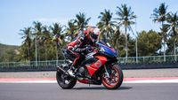 7 Momen Darius Geber Motor Supersport di Atas Sirkuit Mandalika