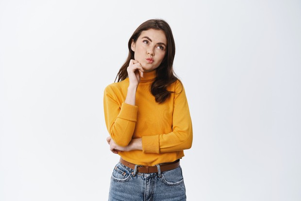 Foto: freepik.com/cookie_studio Terlalu memikirkan pendapat orang lain