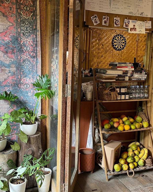 Rekomendasi Book Cafe di Bandung, 'Hidden Gem' Aesthetic