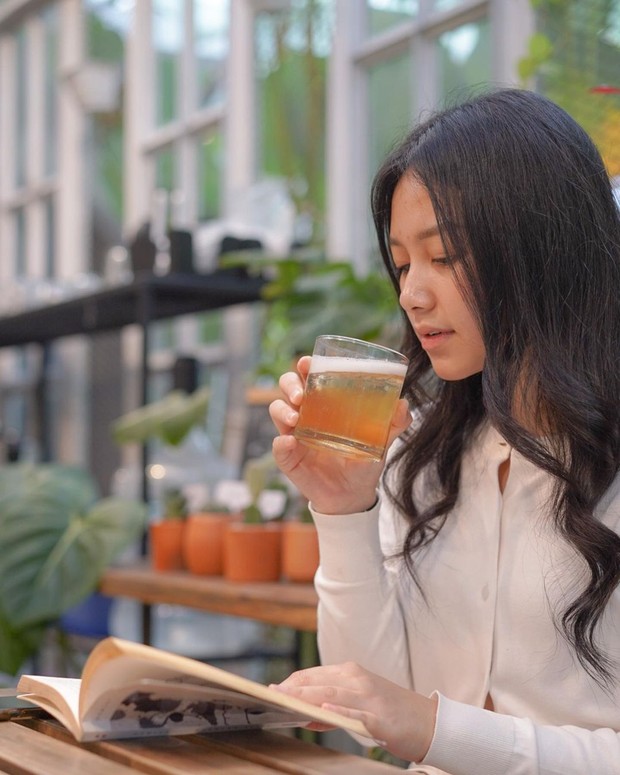 Rekomendasi Book Cafe di Bandung, 'Hidden Gem' Aesthetic
