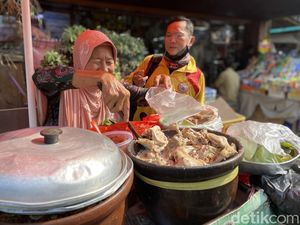 Menyantap Lezatnya Nasi Gudeg Jogja di Pancoran Glodog