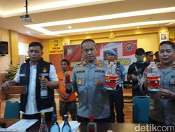 Polisi Sita 1.000 Botol Miras Ilegal Asal China di Makassar, 2 Pelaku Dibekuk