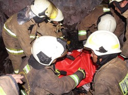 Seorang Anak Difabel Tewas Dalam Kebakaran 8 Rumah di Cakung Jaktim