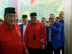 Penampakan Elite PAN Merapat ke DPP PDIP, Disambut Hasto