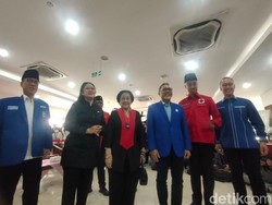 Zulhas Tiba di Markas PDIP Bahas Koalisi, Disambut Megawati hingga Ganjar