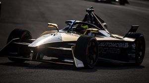 Melihat Latihan Bebas Balapan Formula E 2023 Jakarta