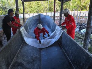 Melihat Cara Perawatan Kapal Bantuan Kemensos