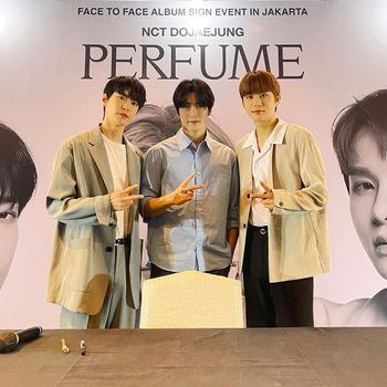NCT DOJAEJUNG menggelar offline fansign pertama di Jakarta, Indonesia