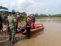 Bocah 10 Tahun Hilang saat Mandi di Sungai Sarolangun