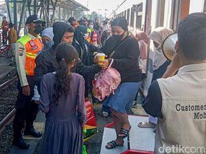 Gapeka Bikin Penumpang KA Blitar Bingung: Rebutan Kursi hingga Salah Kereta