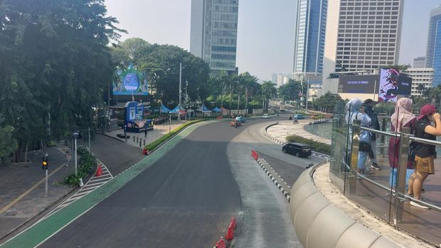 Suasana di Halte Bundaran HI (Rumondang-detikcom)