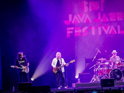Nostalgia Bareng The Chicago Experience di BNI Java Jazz Festival