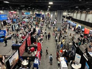 Perluas Kemitraan Internasional, USU Hadiri NAFSA 75 di Amerika Serikat